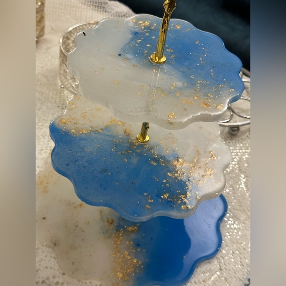 Trays - Picture 3 of 3